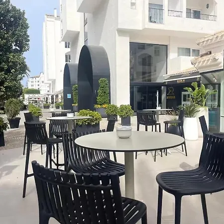 公寓 Privado En Occidental Puerto Banus 马尔韦利亚