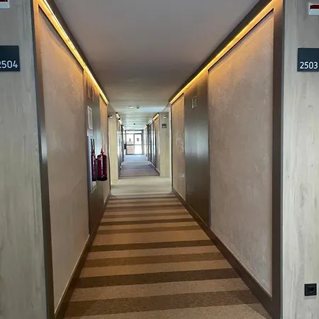 Privado En Occidental Puerto Banus شقة