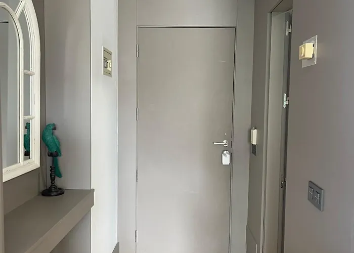 Privado En Occidental Puerto Banus Апартаменти *