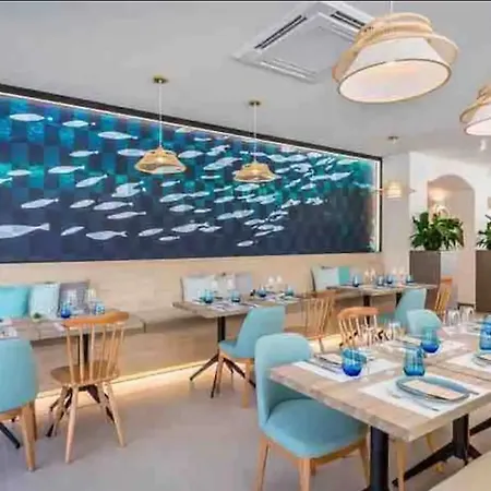 Privado En Occidental Puerto Banus Daire